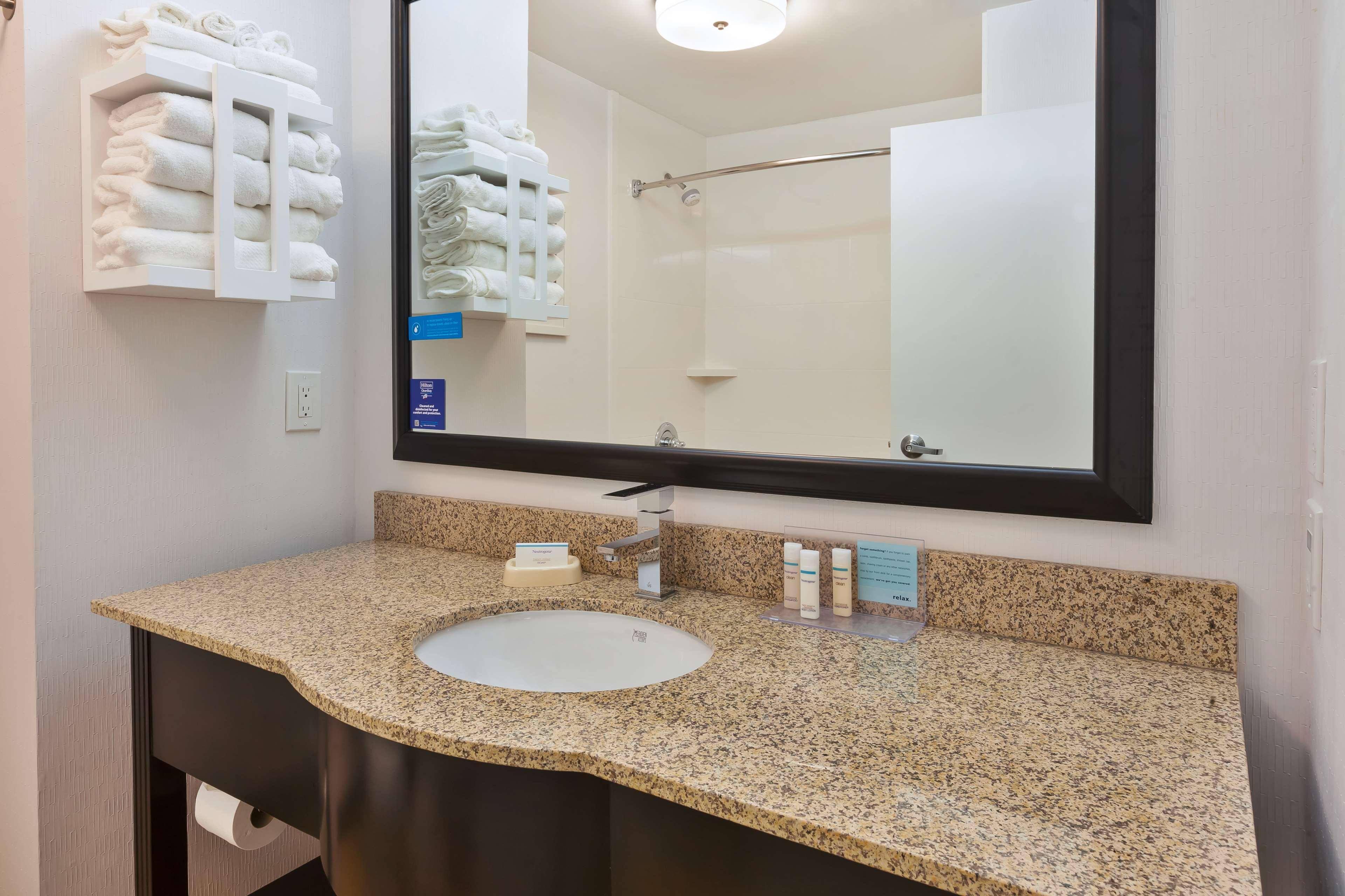 Hampton Inn Cincinnati Airport-North Hebron Bagian luar foto